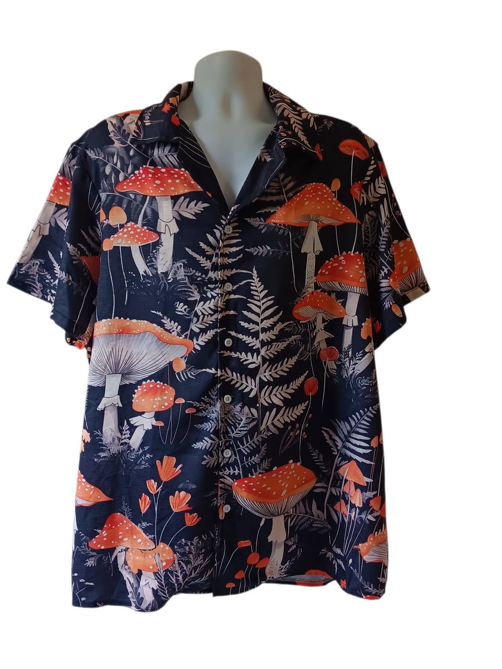 Mushrooms and ferns print men's short-sleeve Hawaiian button down shirt size XL.